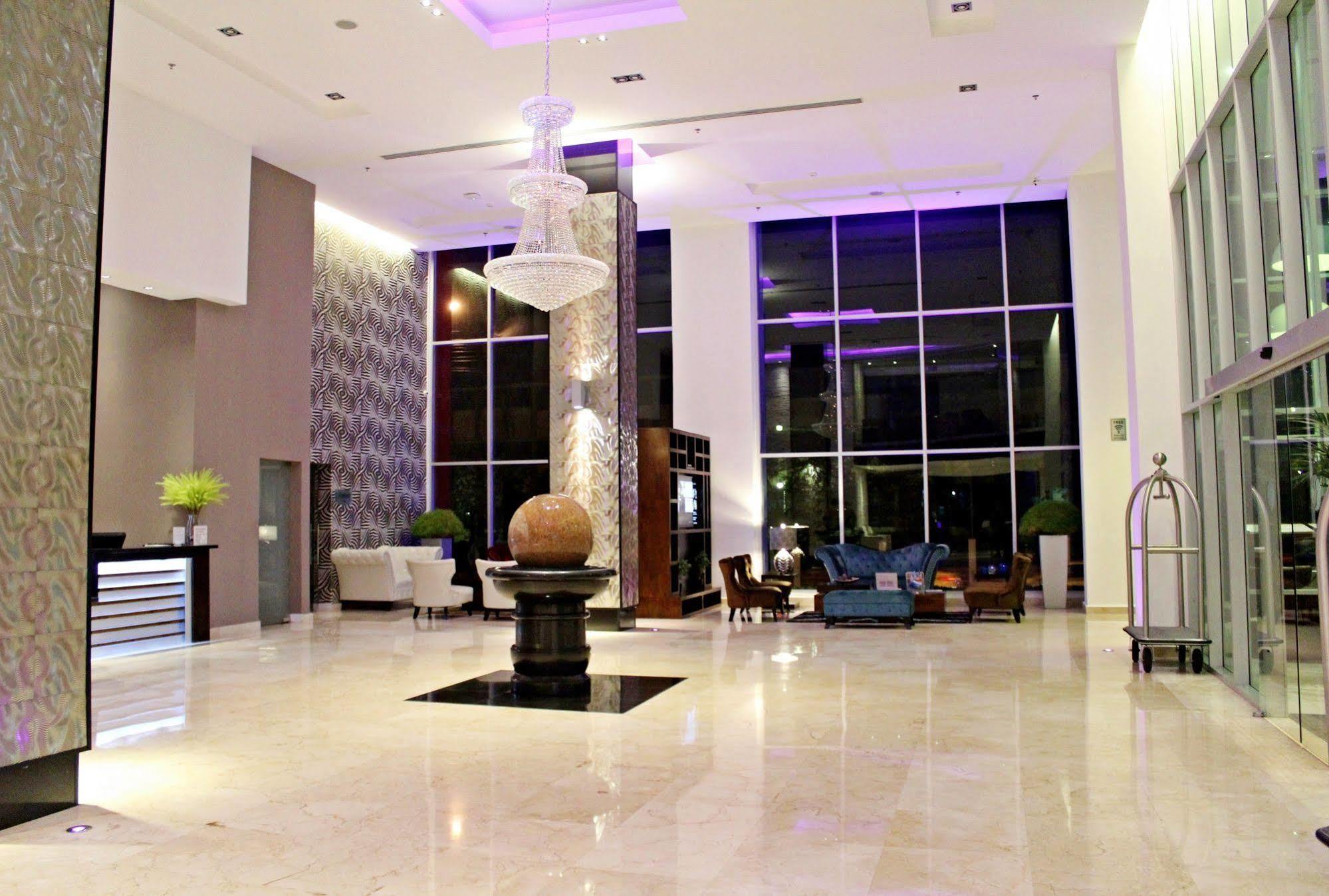 Hotel Ramada Plaza by Wyndham Panama Punta Pacifica Exterior foto